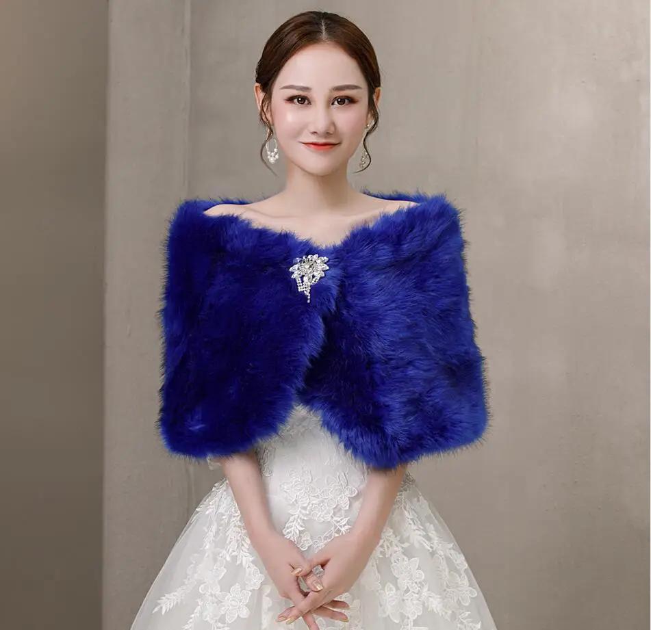 Blue Faux Fur Crystal Brooch W – Stole Wedding Shawl recenzja i cena