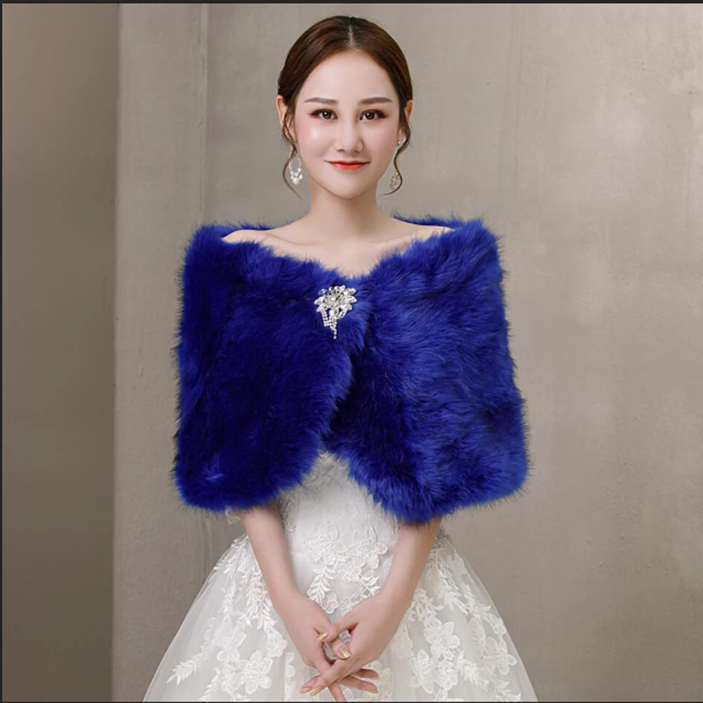 Blue Faux Fur Crystal Brooch W – Stole Wedding Shawl recenzja i cena