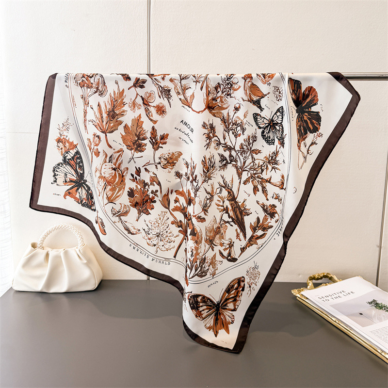 Vintage Butterfly Sketch Squar – Silk Neck Scarf recenzja i cena