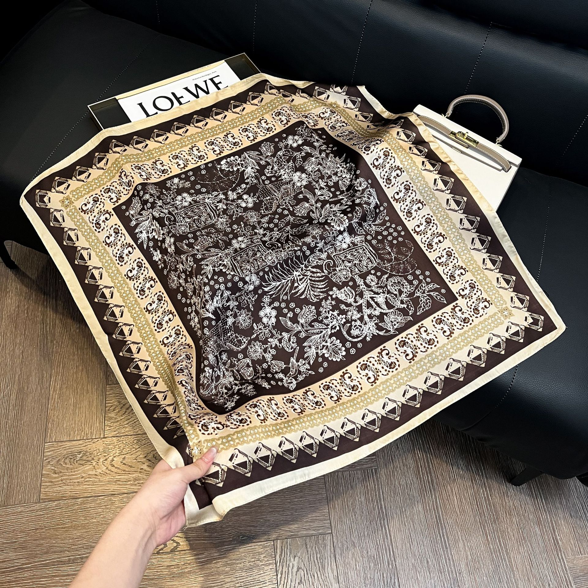 Luxury Square Silk-like Scarf  – Silk Neck Scarf recenzja i cena